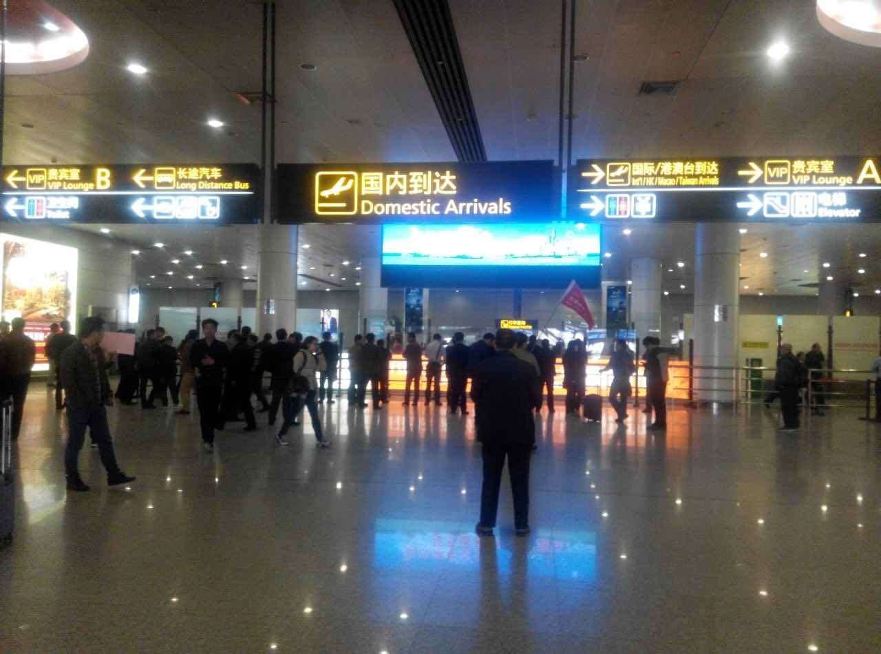 易視界總部迎來上海朱先生實地考察