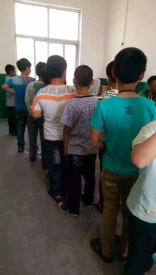 易視界進駐校園開展愛心視力健康檢查