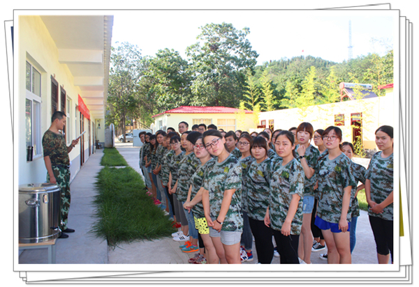 易視界陳總進(jìn)行游戲總結(jié)