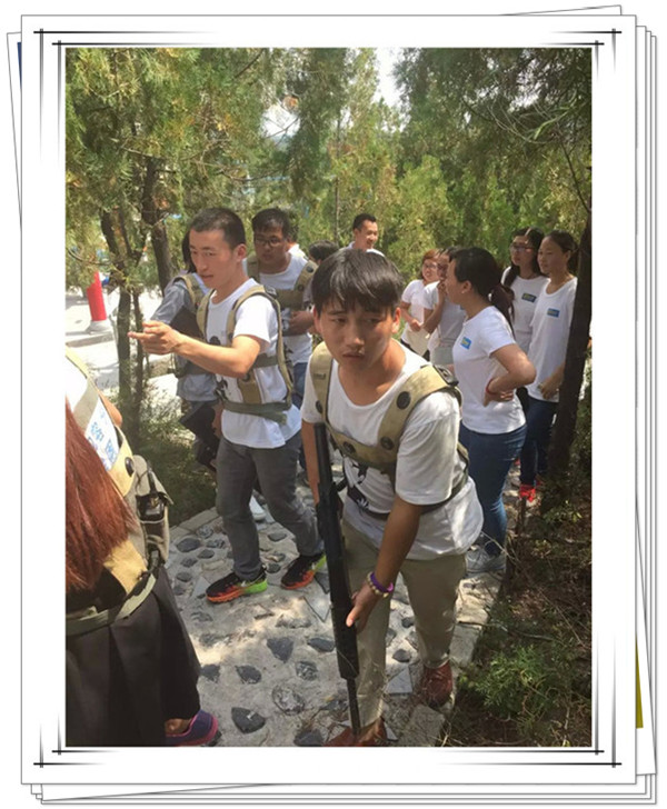 易視界精英們迅速進入了戰(zhàn)斗狀態(tài)