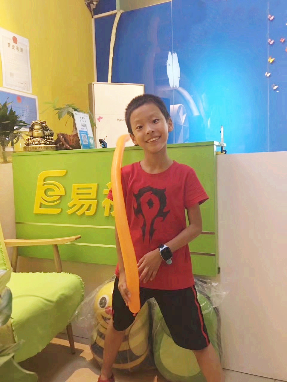 易視界近視防護(hù)之星喬喬