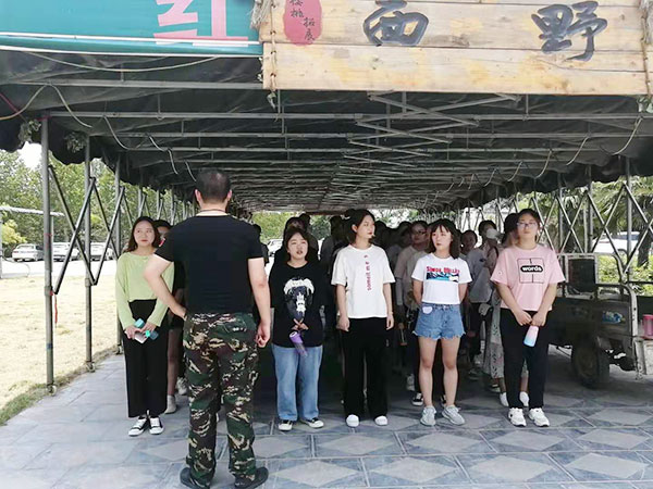 訓(xùn)練營(yíng)抵達(dá)紅櫻桃拓展基地