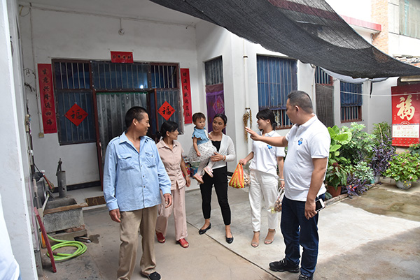 時光總是短暫的，依依不舍的送別時刻