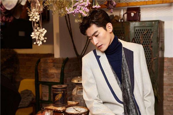 張翰初戀因近視無(wú)視了他的表白，近視了該怎么辦？