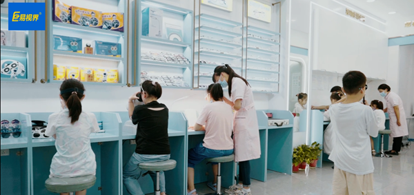 視力矯正加盟店加盟哪家好？我選擇易視界的幾大理由