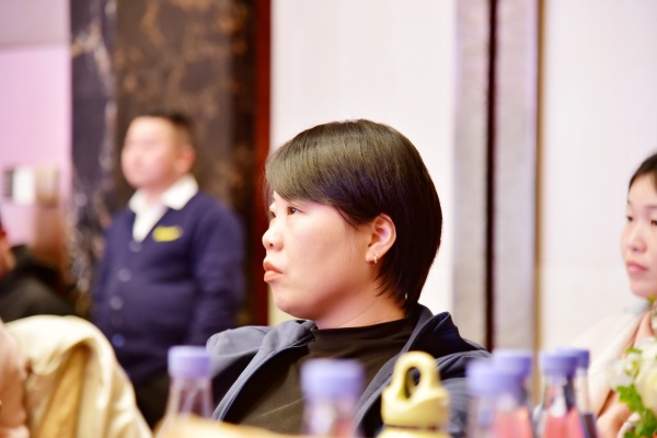 易視界17載感恩如光同行共同守護(hù)清晰視界客戶答謝會(huì)圖集