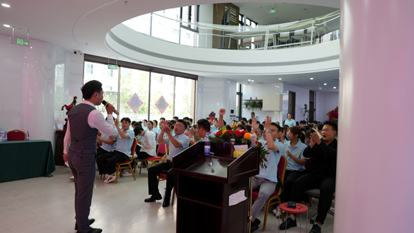 易視界2025年5月嘉獎會暨6月啟動大會圓滿收官