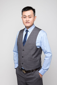 易視界品牌創(chuàng)始人簡介