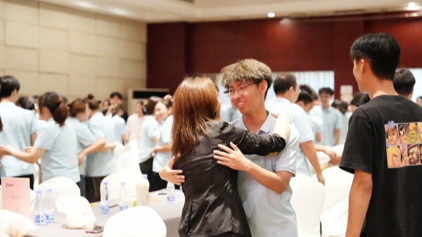 易視界2025年6月嘉獎(jiǎng)會暨7月啟動大會精彩瞬間