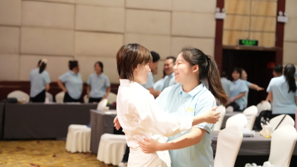 易視界2025年6月嘉獎(jiǎng)會暨7月啟動大會精彩瞬間