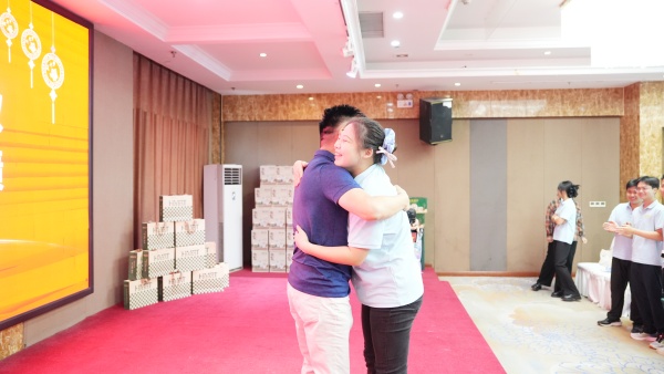 易視界2025年8月嘉獎(jiǎng)會(huì)暨9月啟動(dòng)大會(huì)精彩圖集