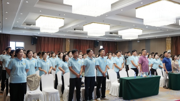 易視界2025年8月嘉獎會暨9月啟動大會圓滿收官