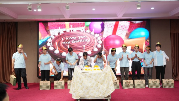 易視界2025年8月嘉獎(jiǎng)會(huì)暨9月啟動(dòng)大會(huì)精彩圖集