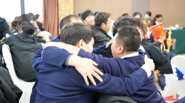 易視界2025年9月嘉獎(jiǎng)會(huì)暨10月啟動(dòng)大會(huì)精彩圖集