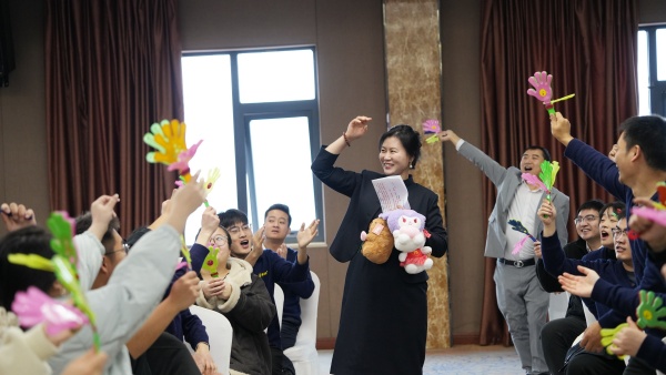 易視界2025年10月嘉獎(jiǎng)會(huì)暨11月啟動(dòng)大會(huì)精彩瞬間