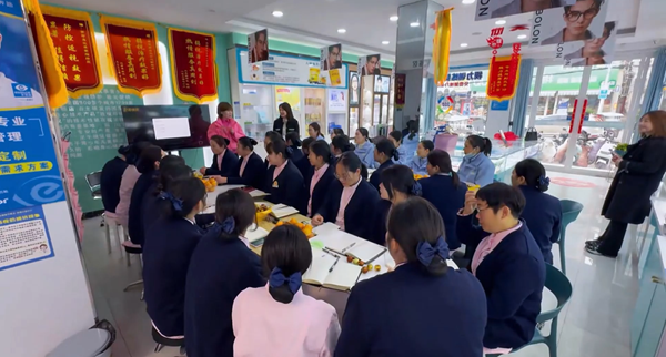 易視界服務(wù)一線行：以專業(yè)深耕市場，用奮斗賦能未來