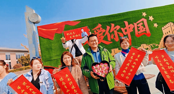 易家人，共歡辰 | 易視界團建邂逅生辰，快樂與溫暖加倍！