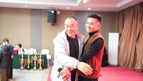 易視界2025年11月嘉獎(jiǎng)會(huì)暨12月啟動(dòng)大會(huì)精彩圖集