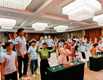 易視界9月嘉獎(jiǎng)大會(huì)圓滿(mǎn)收官